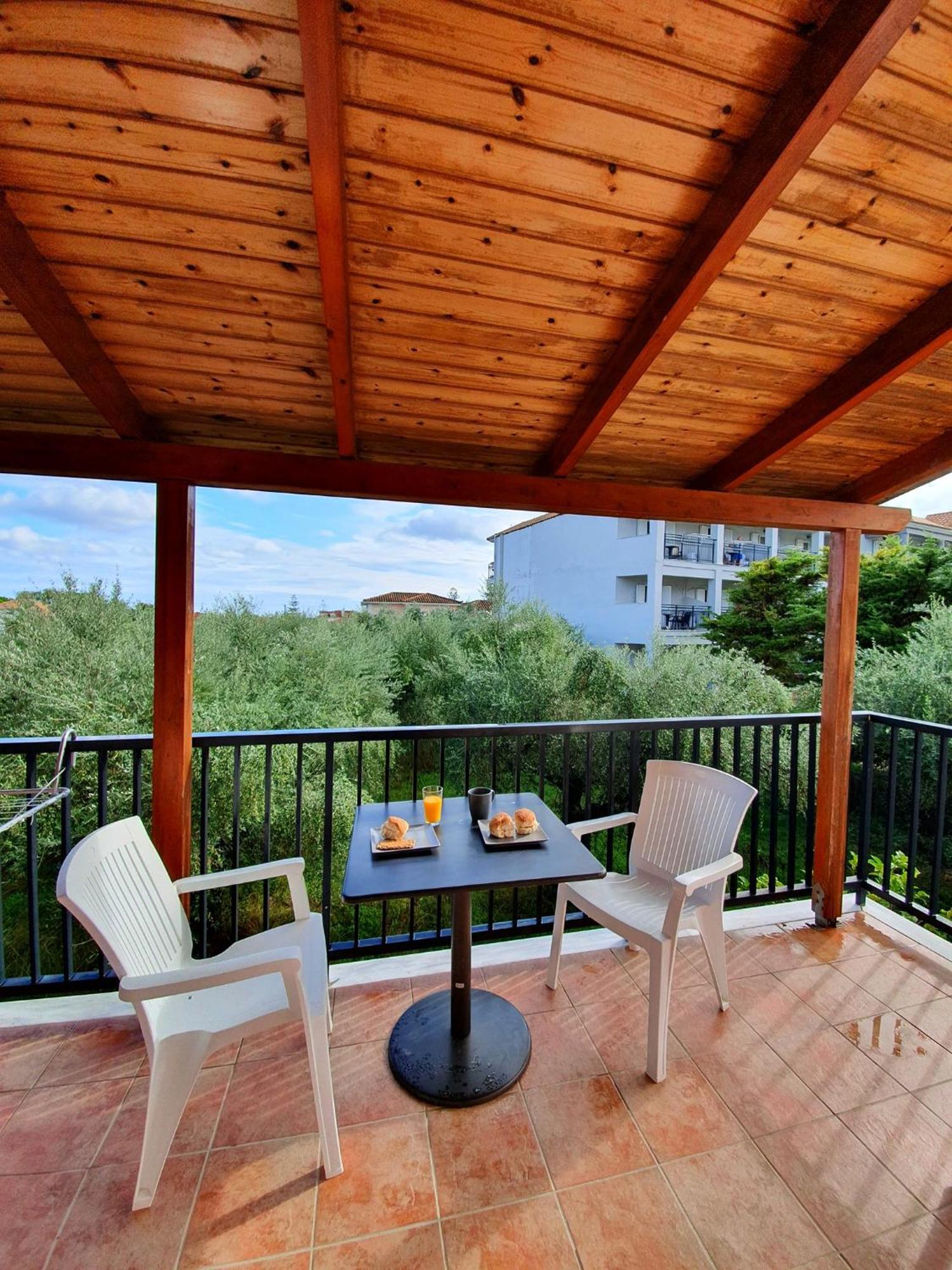 Red Rose Garden Apartment Tsilivi  Luaran gambar