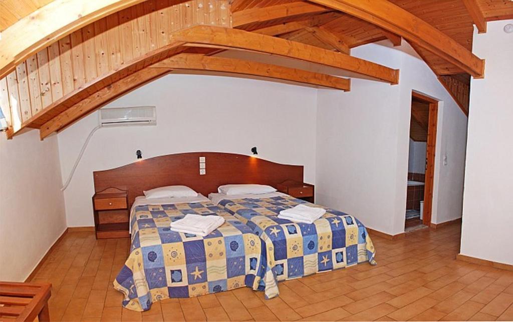 Red Rose Garden Apartment Tsilivi  Bilik gambar
